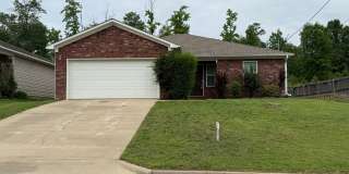 415 S Shady Ln, Benton AR 72015 - Cute, Cozy, and affordable 3br 2ba w/fenced yard and 2 car garage Gallery 1