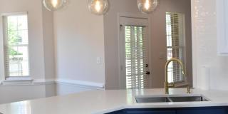 201 Bainbridge Drive Gallery 10