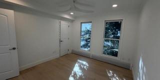 910 W Hallam Street unit: 12 Gallery 15