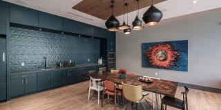 Novo Las Olas Gallery 54