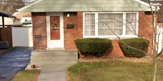 Charming 3 Bed / 1 Bath Home in Mt. Greenwood – Available Now! Gallery 1