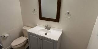 2 bed/1 bath apartment in Golden Gallery 8