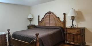 504 Davis Road Gallery 21