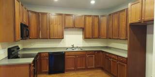 3 Bed 2.5 Bath Townhouse Gallery 9