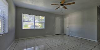 Charming 3-Bedroom, 2-Bath Home with Bonus Room and Detached Garage in Lakeland!! Gallery 8