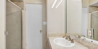 Spacious & Bright 3BR Condo with Bonus Room, Secured Parking & Hollywood History! Gallery 16