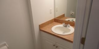 Beautiful 2 Bedroom, 2.5 Bath Condo in Desirable Isabella Park Gallery 10