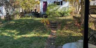 2 bedroom close to Miami Valley Hospital and UD with Detached garage! Gallery 3