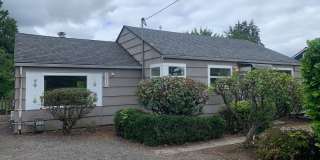 Updated, One Level Home with Two Bedrooms & One Bathroom, and Fully-Fenced Back Yard! Gallery 1