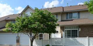 Beautiful 2 Bedroom 2 Bathroom in Convenient Woodbury Location! Gallery 1