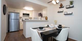 Riverpark apartment homes Gallery 24