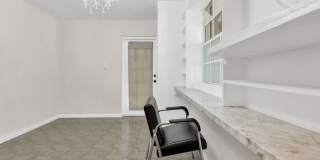 261 NE 42nd Street Gallery 20