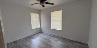 Charming 3-Bedroom Home with Hardwood Floors & Spacious Backyard Gallery 9