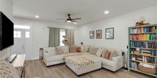 221 Craig Avenue Gallery 8