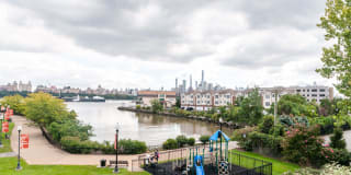 Half Moon Harbour Gallery 32