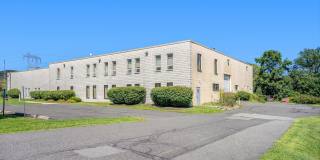 1090 READING AVE unit: 2Nd Floor Gallery 1