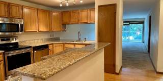 2 bed/2 bath on Greenlake. Pet Friendly! Secure Parking 2 bed/2 bath on Greenlake. Pet Friendly! Secure Parking Gallery 1