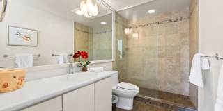 Kahala Oasis: Expansive 6BR Luxury Estate w/ Pool, Spa & Minutes to Beach Gallery 26