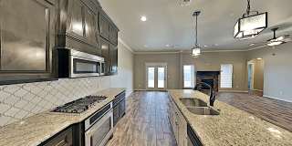 4 Bedroom 2 Bathroom Home in East Edmond with 3 Car Garage - Edmond Schools Gallery 12