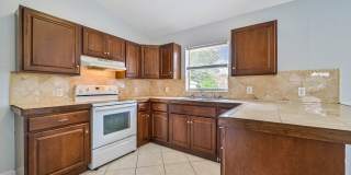 **3/2 House in San Carlos - Huge fenced backyard - City Water** Gallery 8