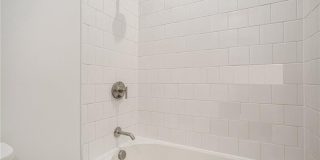 1823 Gotham Lane NE Gallery 6