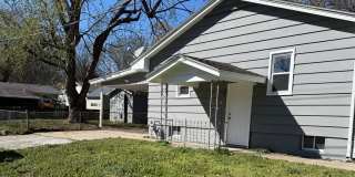 4 bedroom/1 bath/detached storage building Gallery 3