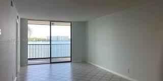 117 Lake Emerald Dr Gallery 4