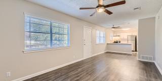 Shoal Creek North Gallery 17