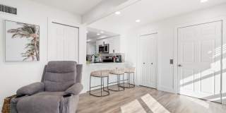 113 4th Ave Gallery 10