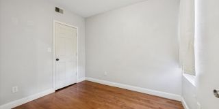 1625 EDGLEY Street Gallery 4