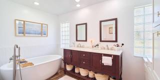 2281 SW Starling Drive Gallery 15