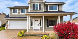 4 Bed, 2.5 Bath Home with Attached Garage Gallery 1