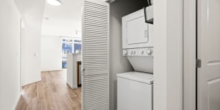 Dexter Lake Union Gallery 21