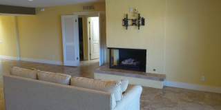 Charming Golf Course Condo for Rent – Residential Estates Gallery 16