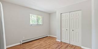 Updated 3-Bedroom End-Unit Townhome in Scotch Pines Condos Gallery 21