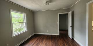 3 Bedrooms 1.5 Baths - North Columbus - Large Corner Lot Gallery 9
