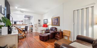 1815 PINE Street Gallery 6