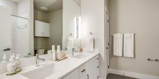 Berkshire Santal Gallery 33