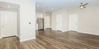 Los Alamitos Luxury Apartments Gallery 43