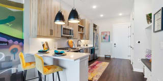 AMLI Westside Gallery 27