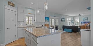 310 Lord Berkeley Drive Gallery 14