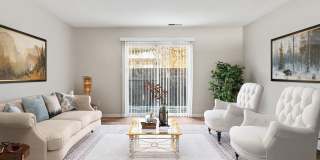 2 Bedroom Townhouse Apartment Gallery 54