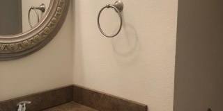 211 N Adams Avenue Gallery 14