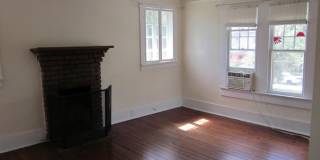 Great One Bed/One Bath in Duckpond Near Downtown Gallery 7