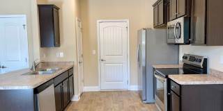 Welcome to this Almost New 3 Bed/2.5 Bath Home in Lovejoy! Gallery 8