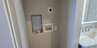 1 N Harvie Street Gallery 25