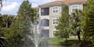 Lake's Edge Apartments Gallery 25