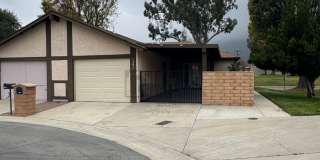 55+ COMMUNITY- Charming 2-Bed, 2-Bath Home in Desirable 55+ Sunrise Community Gallery 1