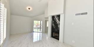 31 STRATFORD HALL Circle Gallery 11