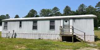 2 Bed, 1 Bath newly renovated mobile home in park- Pet friendly! Gallery 1